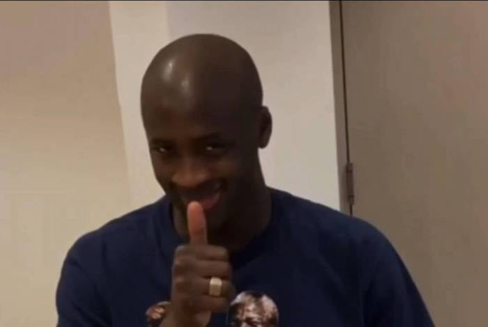 Yaya Touré confirma acordo pra jogar no Vasco caso Leven Siano seja eleito
