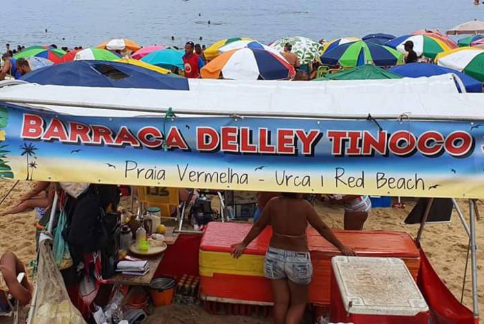 Barraca Delley Tinoco: clientela fiel na Praia Vermelha, na Urca