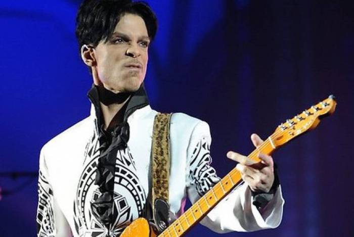 TNT exibe tributo ao Prince 