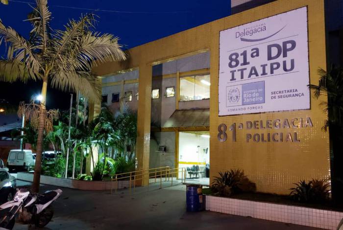 Policiais Civis da 81ª DP (Itaipu) prenderam em flagrante o suspeito, pela prática de estupro contra a ex-namorada 