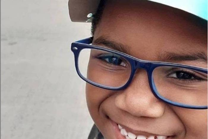 Miguel precisou acompanhar a mãe no trabalho durante a pandemia