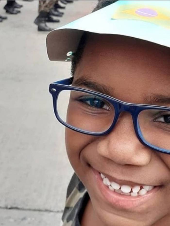 Miguel precisou acompanhar a mãe no trabalho durante a pandemia