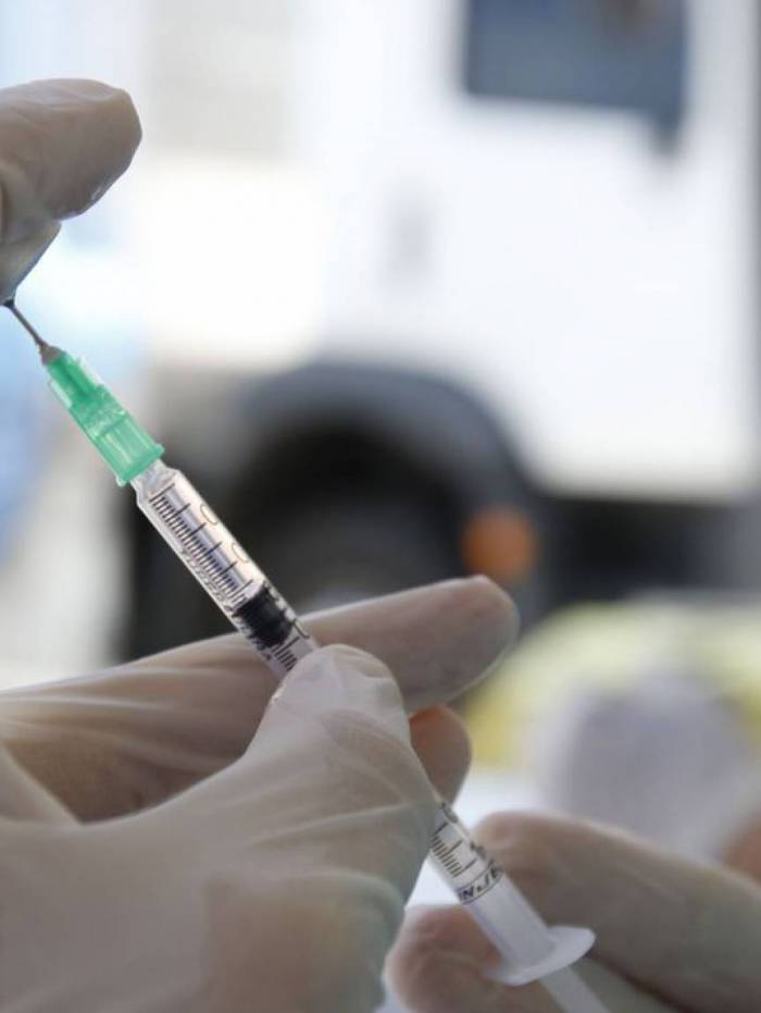 Vacina foi aproximadamente 67% eficaz na preven&ccedil;&atilde;o de covid-19 em quadros moderados a grave ou cr&iacute;ticos - T&acirc;nia R&ecirc;go/Ag&ecirc;ncia Brasil