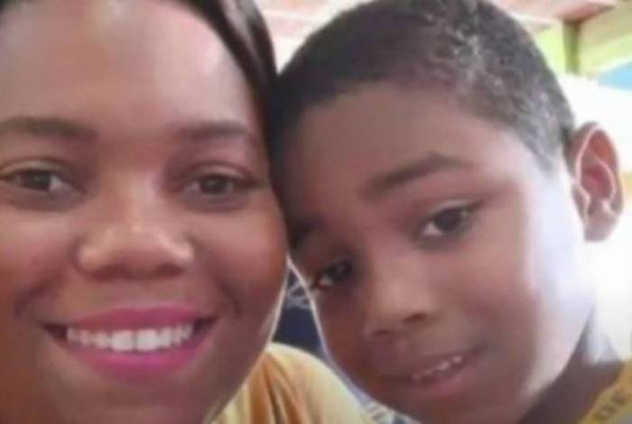 Mirtes com filho Miguel, de cinco anos