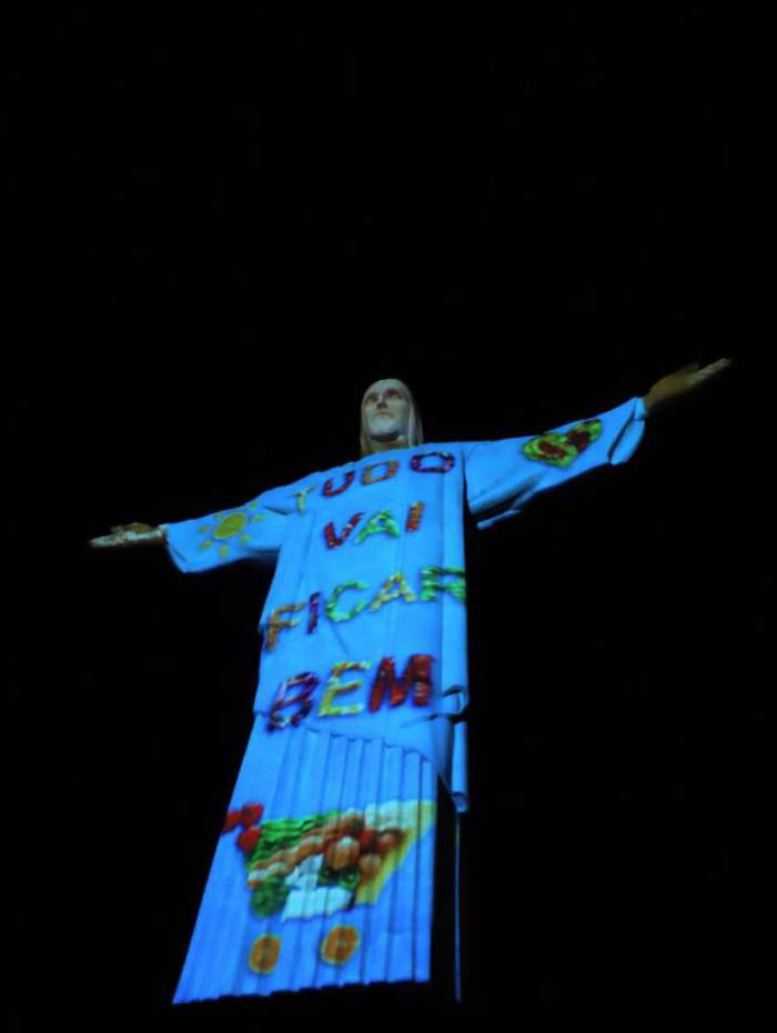 Preta Gil e Toni Garrido fazem live no Cristo. Confira fotos