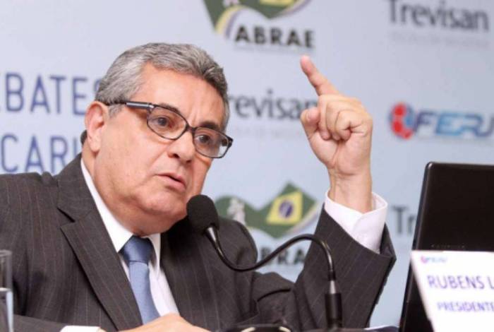 Rubens Lopes, presidente da Ferj: preocupação com pequenos 