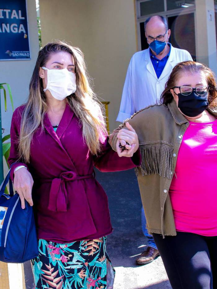 Tati Minerato e a m&atilde;e Sylvia