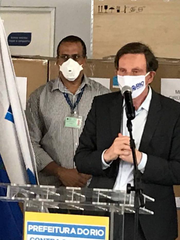 Prefeito Marcelo Crivella anuncia que Rio entra na fase 2 de retomada das atividades econômicas na quarta-feira (17)