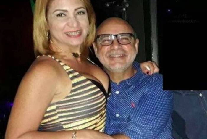 Márcia Oliveira de Aguiar está sendo investigada junto com o marido Fábricio Queiroz