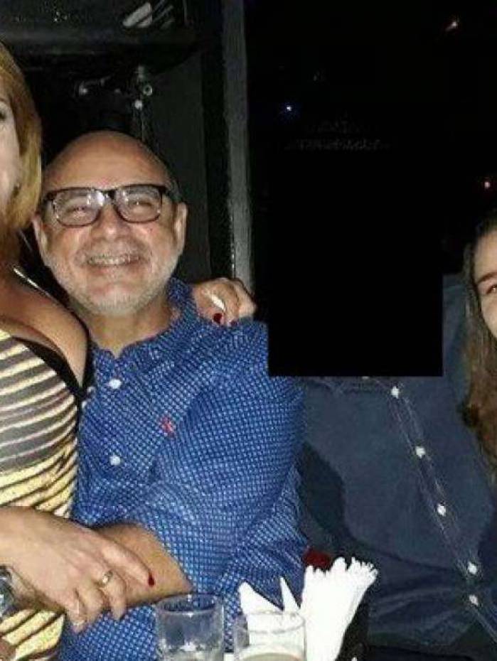 Esposa e uma das filha de Queiroz