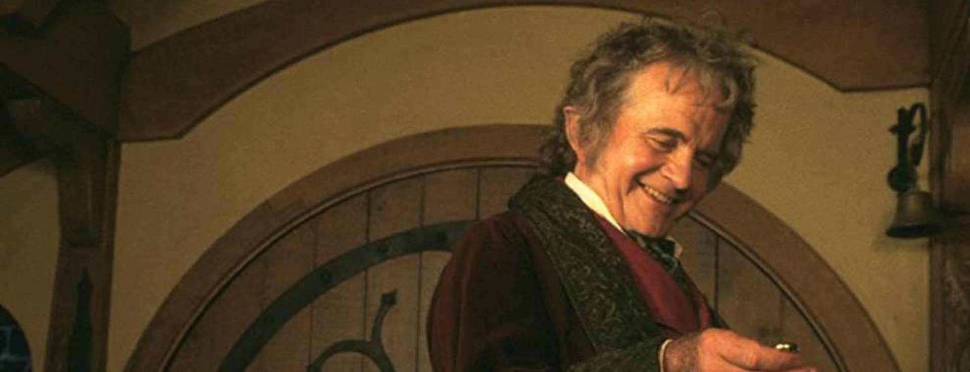 Ian Holm interpretou Bilbo Bolseiro em 'Senhor dos Anéis' - Foto: Reprodução / Line Cinema