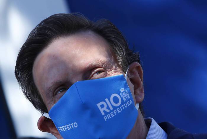 Rio de Janeiro 20/06/2020 - O prefeito do Rio, Marcello Crivella inaugurando neste s&aacute;bado a Cl&iacute;nica da Fam&iacute;lia Cristiani Vieira Pinho, em Bangu. A nova unidade de Aten&ccedil;&atilde;o Prim&aacute;ria leva o nome de uma fonoaudi&oacute;loga e bacharel em enfermagem, que faleceu em maio, v&iacute;tima do novo coronav&iacute;rus. Foto: Luciano Belford/Agencia O Dia