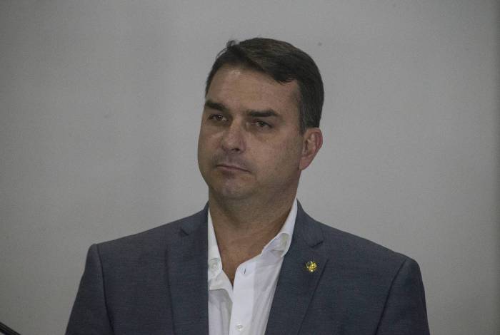 Flávio Bolsonaro foi denunciado em novembro pelo Ministério Público do Rio por peculato, lavagem de dinheiro e organização criminosa