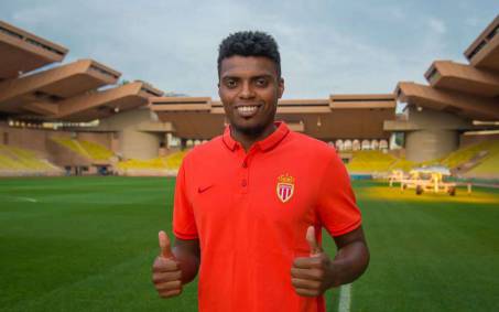 Zagueiro é oferecido ao Botafogo após rescisão de contrato com clube europeu