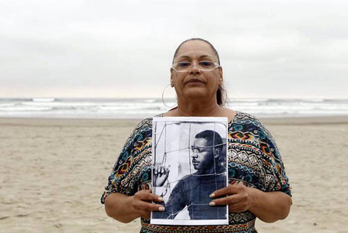 Filha adotiva do ex-goleiro Barbosa entrou na campanha da torcida do Vasco