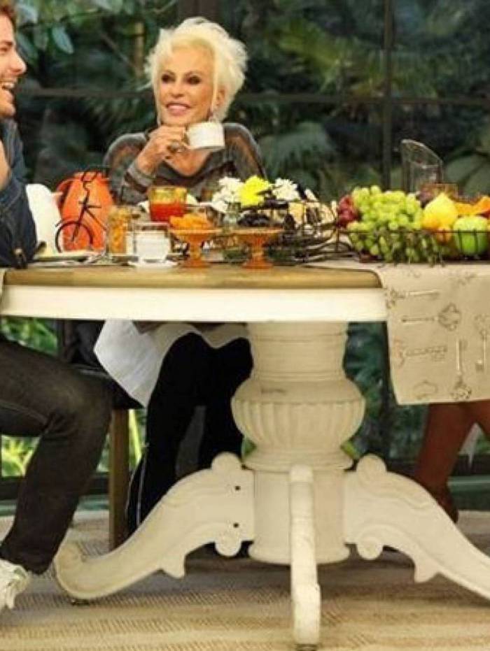 Bruna e Maur&iacute;cio nos bastidores do programa 'Mais Voc&ecirc;'
