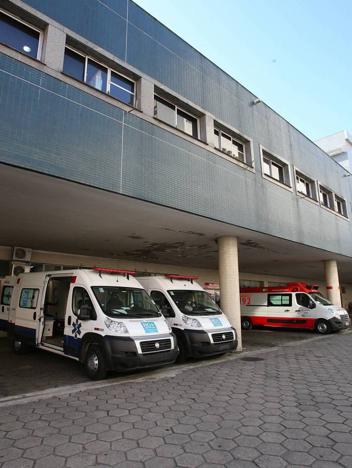 Jovem chegou a ser socorrido no Hospital Souza Aguiar