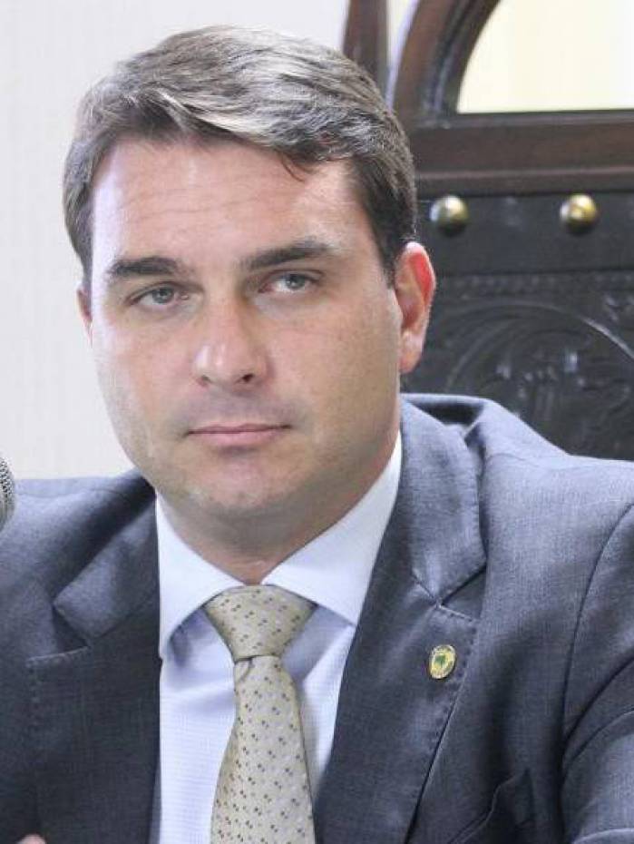 Fl&aacute;vio Bolsonaro