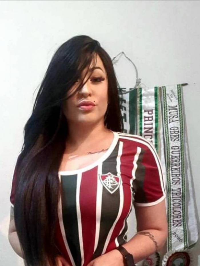 Naiana de Souza é torcedora do Fluminense — A Gata da Hora