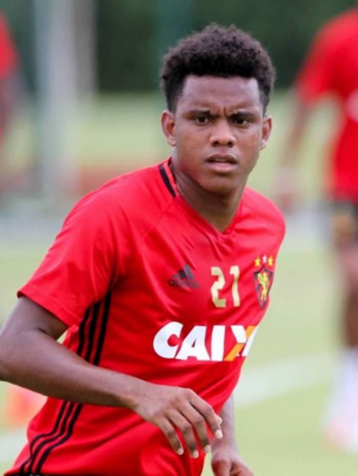 O volante do Sport pode pintar no Fluzão para essa temporada - Arquivo