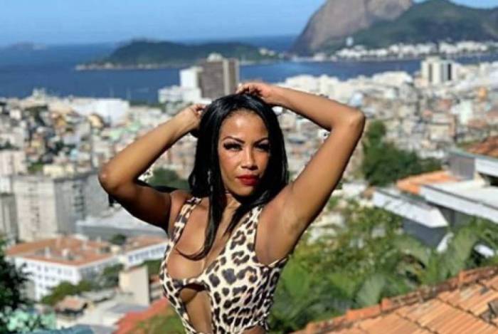 Rosangela de Jesus é torcedora do Flamengo — A Gata da Hora