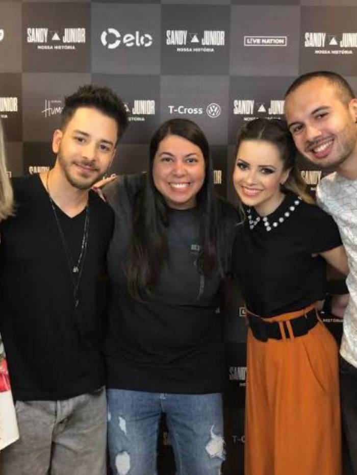 Raffaela Lima, Erica Fagundes e Léo Torres foram a todos os shows da turnê de Sandy e Junior no Brasil