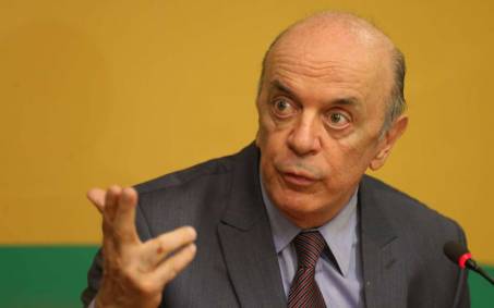 José Serra é internado após testar positivo para covid-19