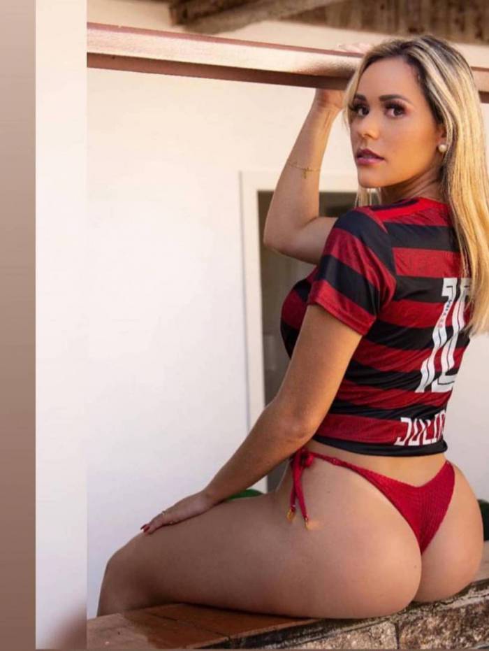 Júlia Katerinne é torcedora do Flamengo — A Gata da Hora