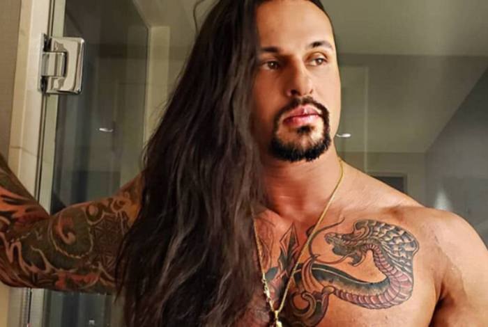 Ash Armand é suspeito de ter espancado a namorada até a morte
