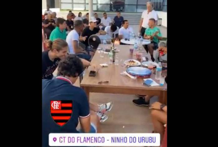 Jorge Jesus se despede do Flamengo com churrasco no Ninho