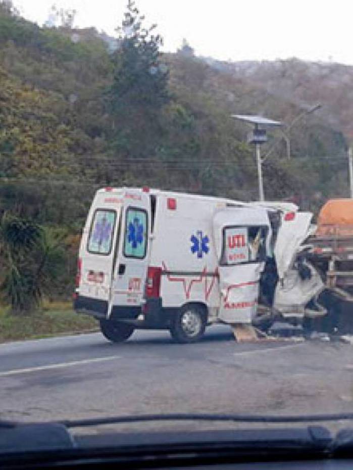 Acidente ocorreu na madrugadas desta terça-feira e deixou uma vítima fatal