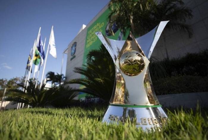 O Campeonato Brasileiro vai começar e promete polêmicas fora dos campos