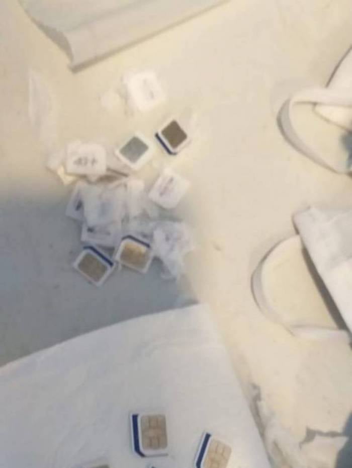 Advogado tenta entrar com 115 chips em penitenciária