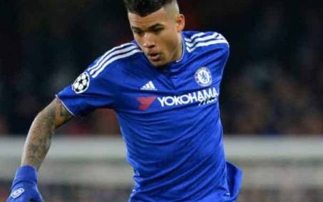 Torcedor compra camisa do Flamengo com nome 'Kennedy' estampado, jogador na mira do clube 