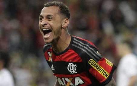 Ex-meia do Flamengo desperta interesse de clube da Série A