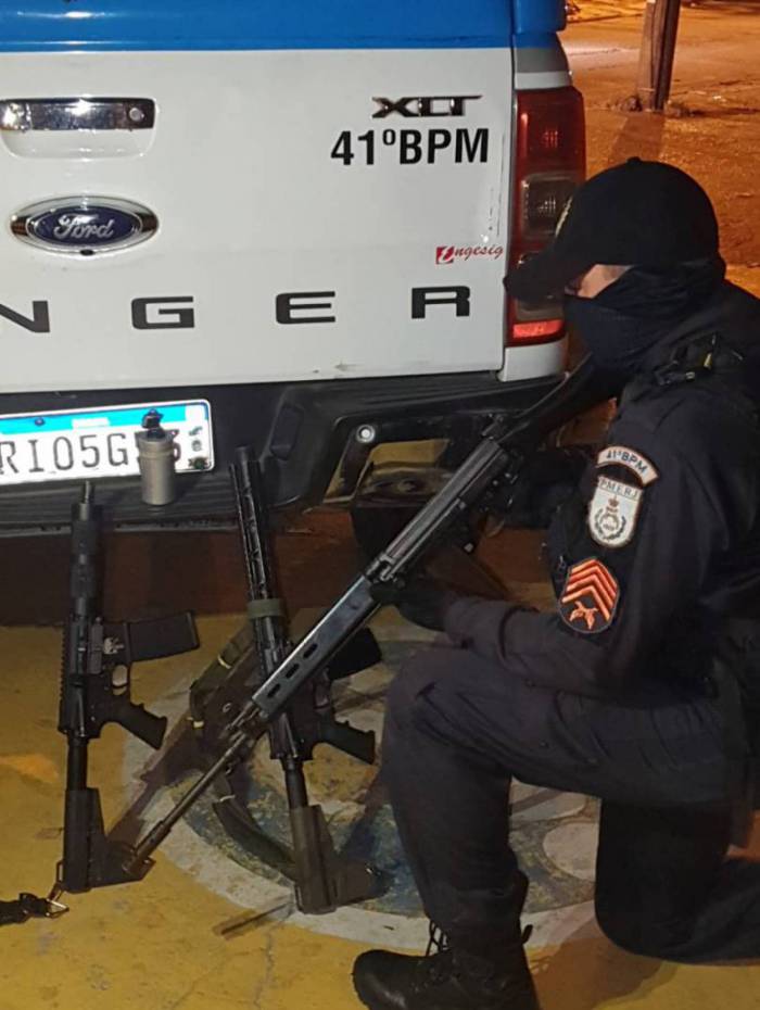 Dois suspeitos são mortos após fugirem de abordagem policial em Anchieta