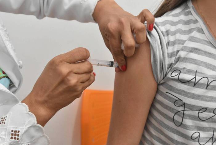 Vacina se tornou permanente no calendário vacinal para adolescentes de 11 e 12 anos