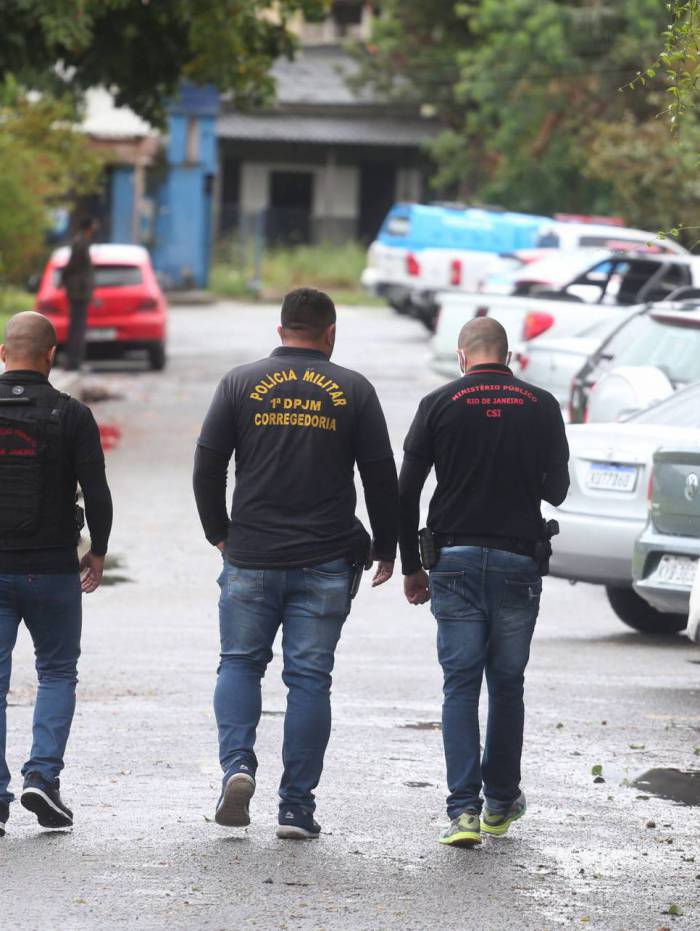 Rio,30/07/2020 -COVID-19 -CORONAVIRUS, SAO GONCALO,operacao do Ministerio Publico contra milicia na Zona oeste . Na foto, agentes do Ministerio Publico  na Corregedoria da Policia Militar em Sao Goncalo.Foto: Cleber Mendes/Agência O Dia
