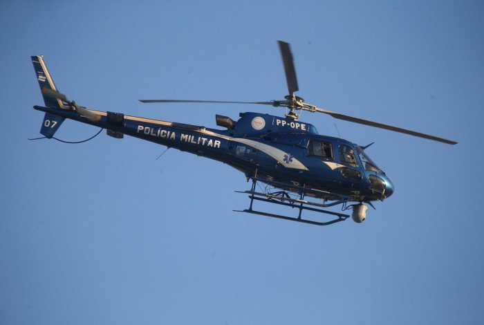 Helicóptero usado pela Polícia Militar durante operações no Estado do Rio de Janeiro 