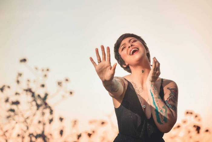 Kell Smith lança clipe de 