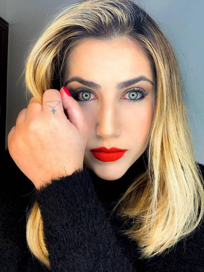 J&eacute;ssica Costa