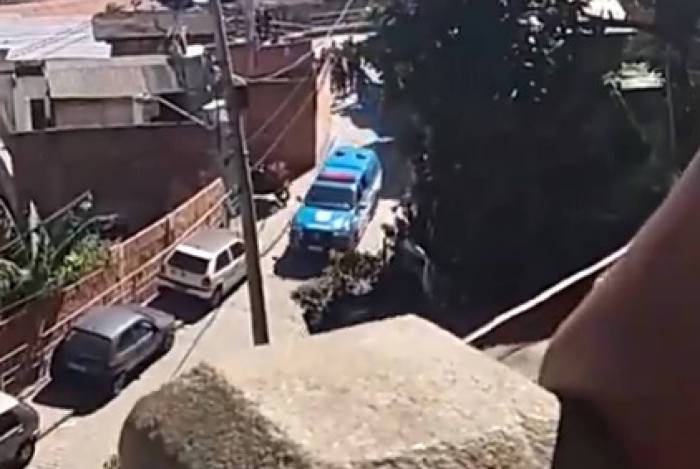 Moradores relataram que policiais militares estavam atirando sem motivo algum no Morro do Salgueiro