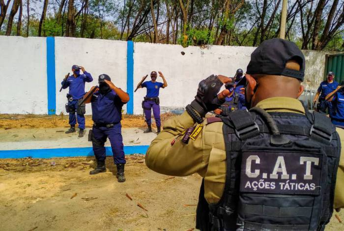 Guarda Municipal de Duque de Caxias recebe treinamento