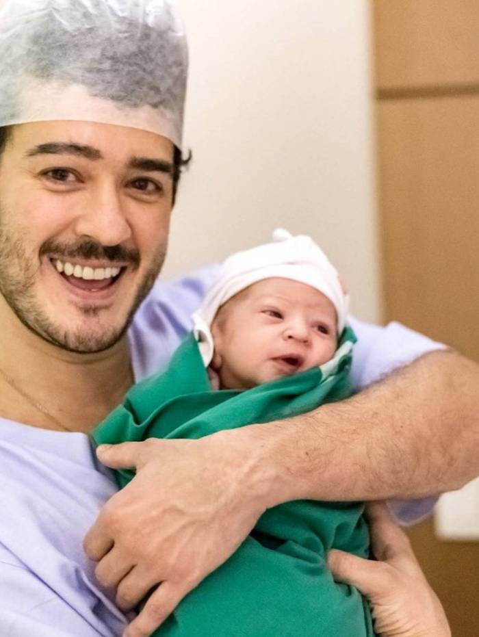 Davi é o primeiro filho do ator Marcos Veras