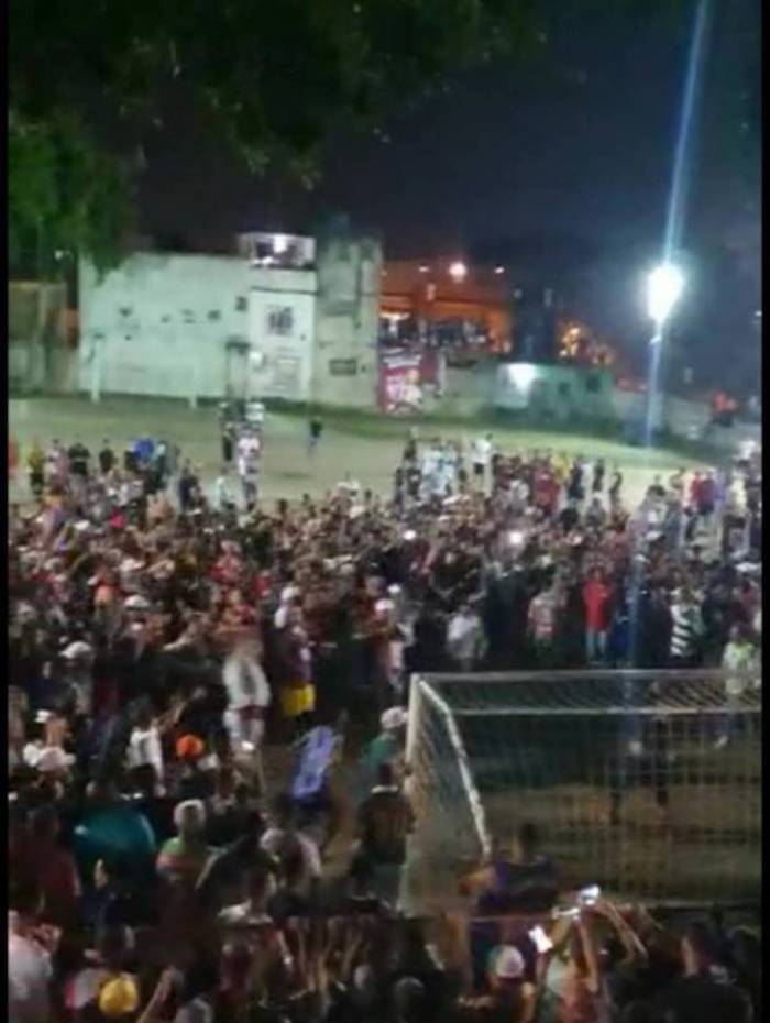 Partida reuniu multidão em Mesquita 