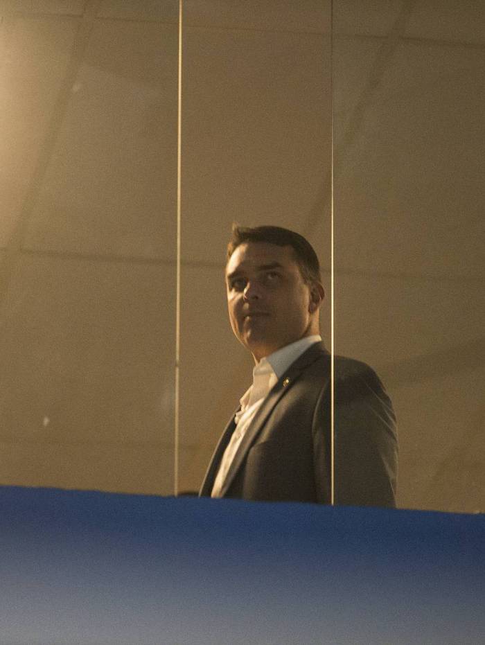 Fl&aacute;vio Bolsonaro