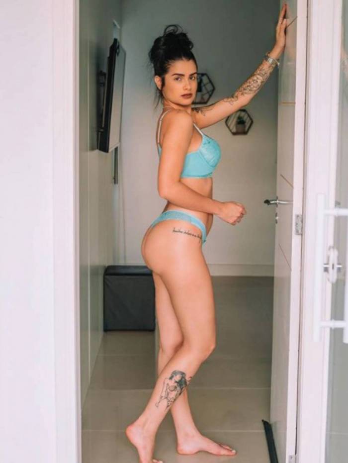 Carol Nunes &eacute; 'A Gata da Hora'