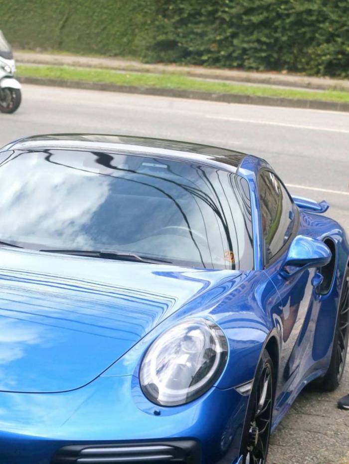 Boninho e seu Porsche