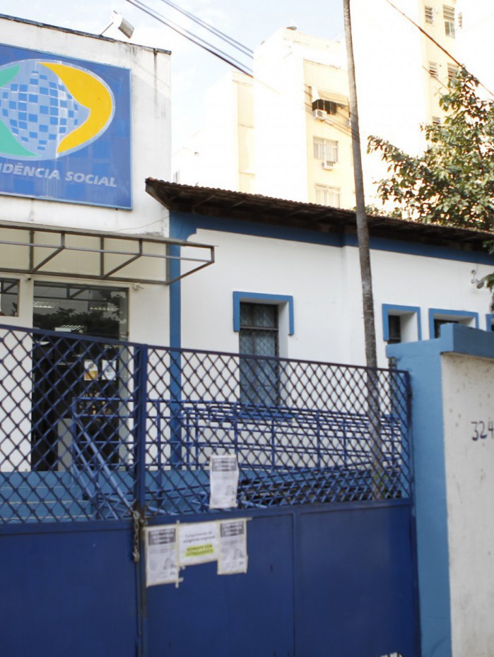 Cidad&atilde;os podem buscar informa&ccedil;&otilde;es, pedir benef&iacute;cios e agendar servi&ccedil;os sempre pelo Meu INSS, tamb&eacute;m dispon&iacute;vel como aplicativo para celular ou, ainda, pelo telefone 135