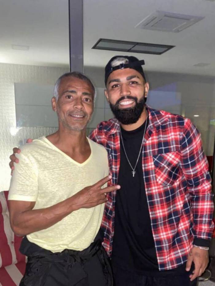 Romário e Gabigol: encontro de gerações